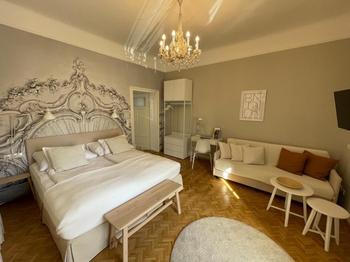 White Flat By Grazrentals With Cool Location & Free Parking Eksteriør bilde