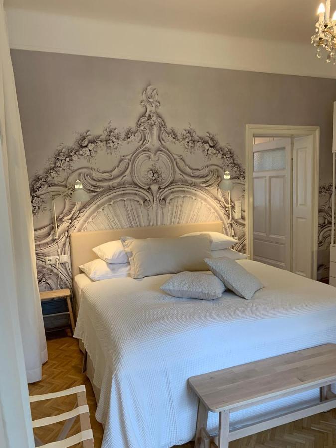 White Flat By Grazrentals With Cool Location & Free Parking Eksteriør bilde