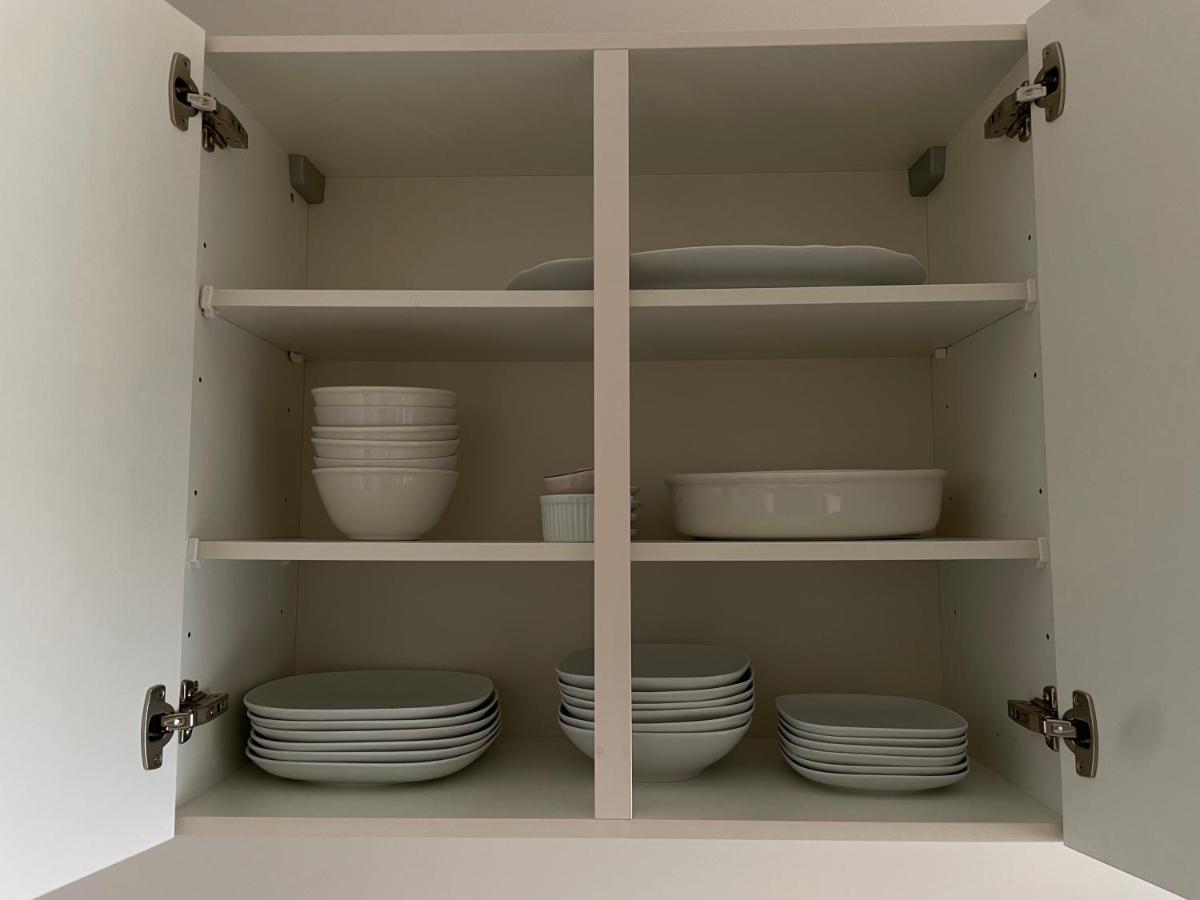 White Flat By Grazrentals With Cool Location & Free Parking Eksteriør bilde